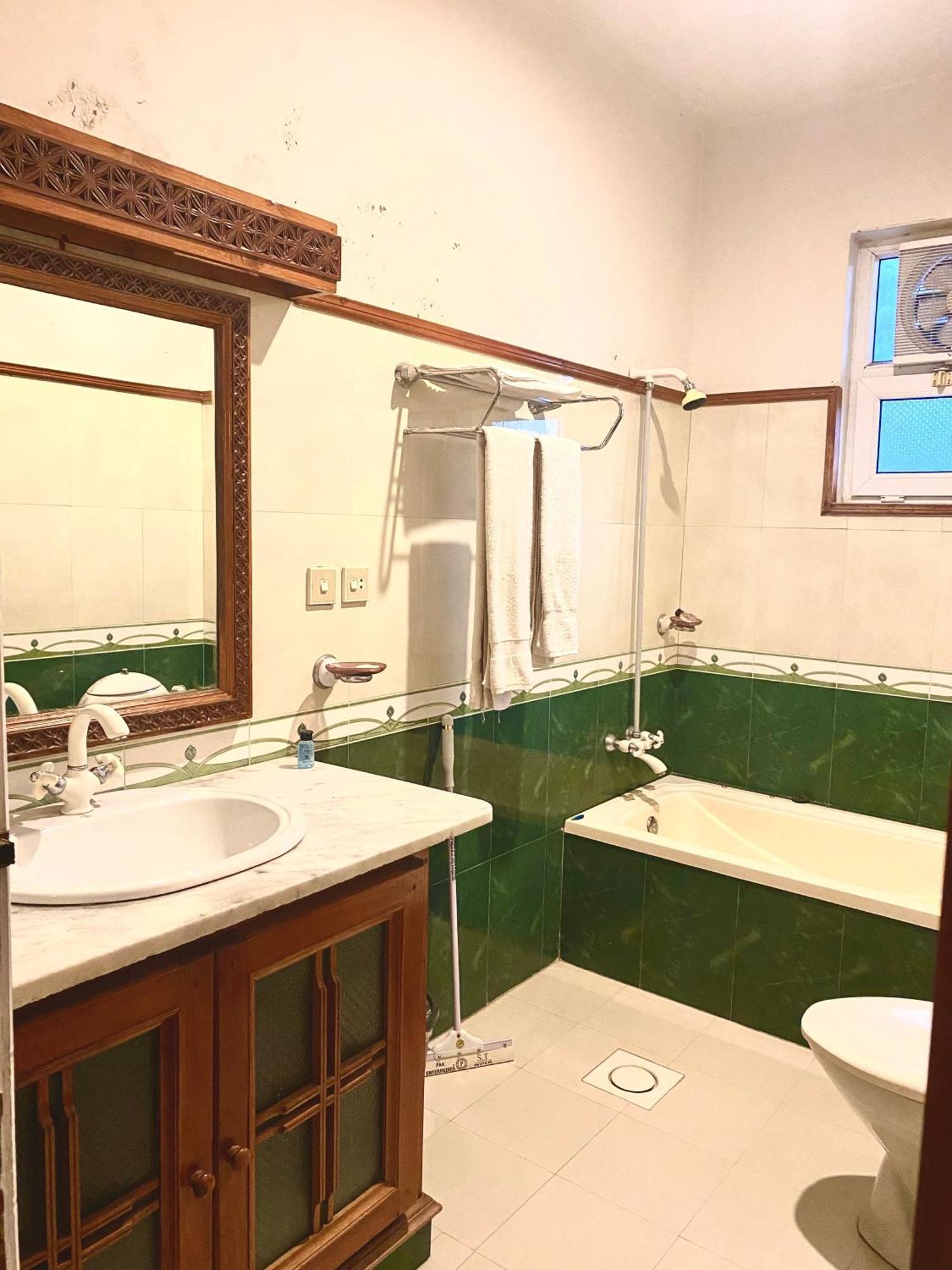 Rock City Resort Saidu Sharif 외부 사진